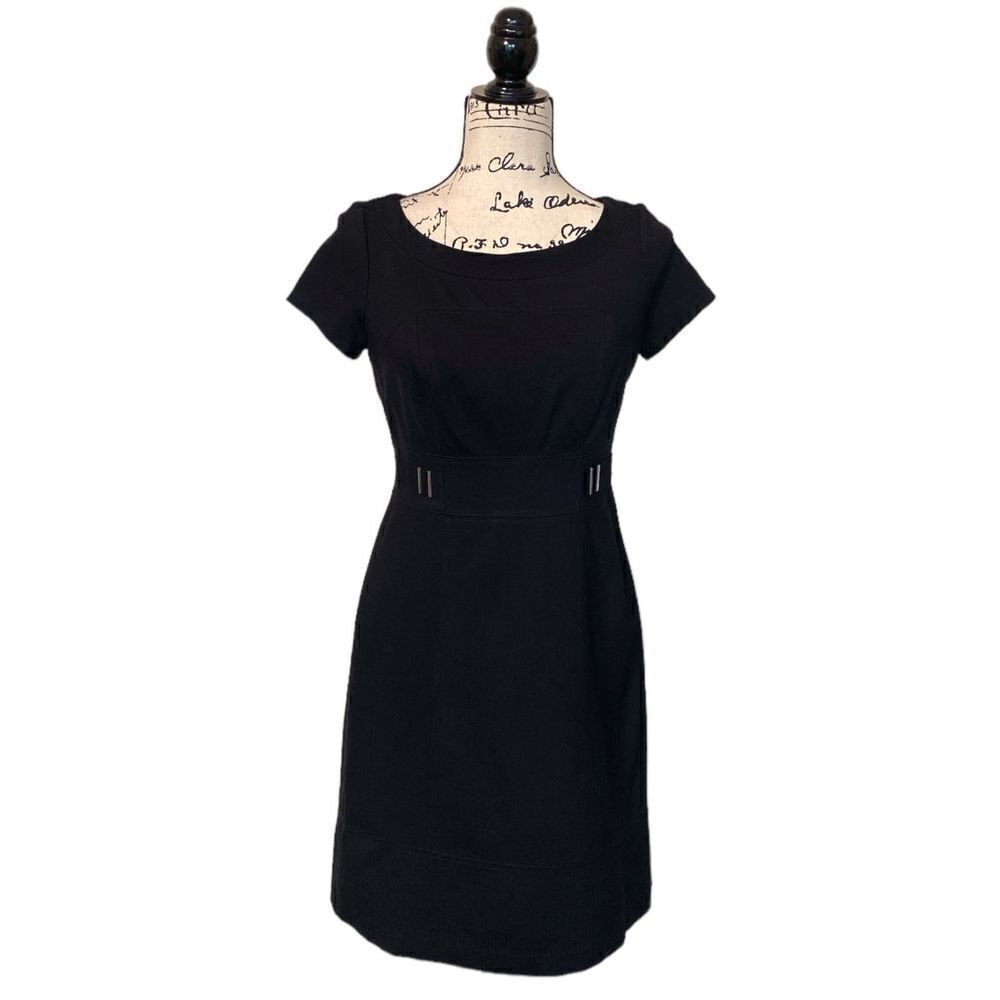 White House Black Market Black Scoop Neck Short Sleeve Sheath Dress Size 2